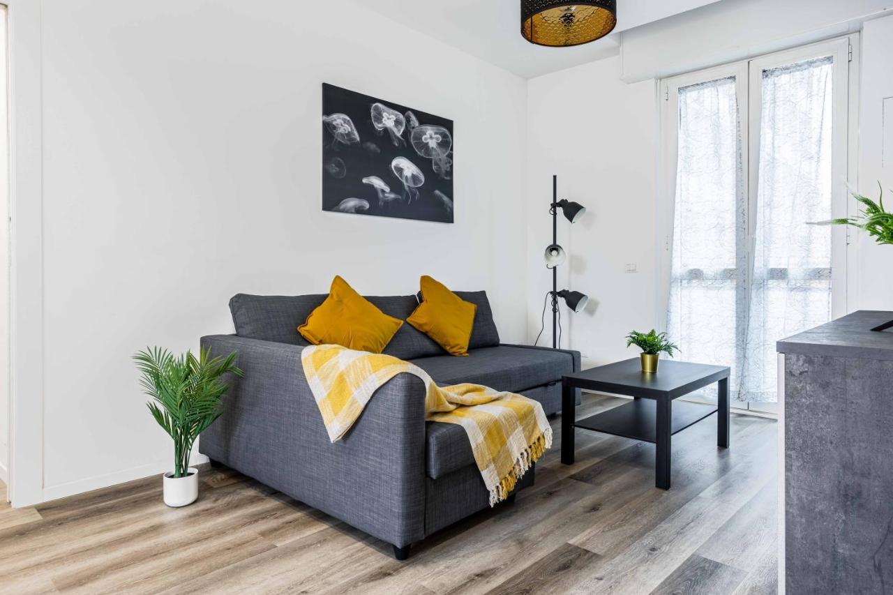 2 Bedrooms Apt With Terrace - Nolo Area Via Varanini Милан Экстерьер фото