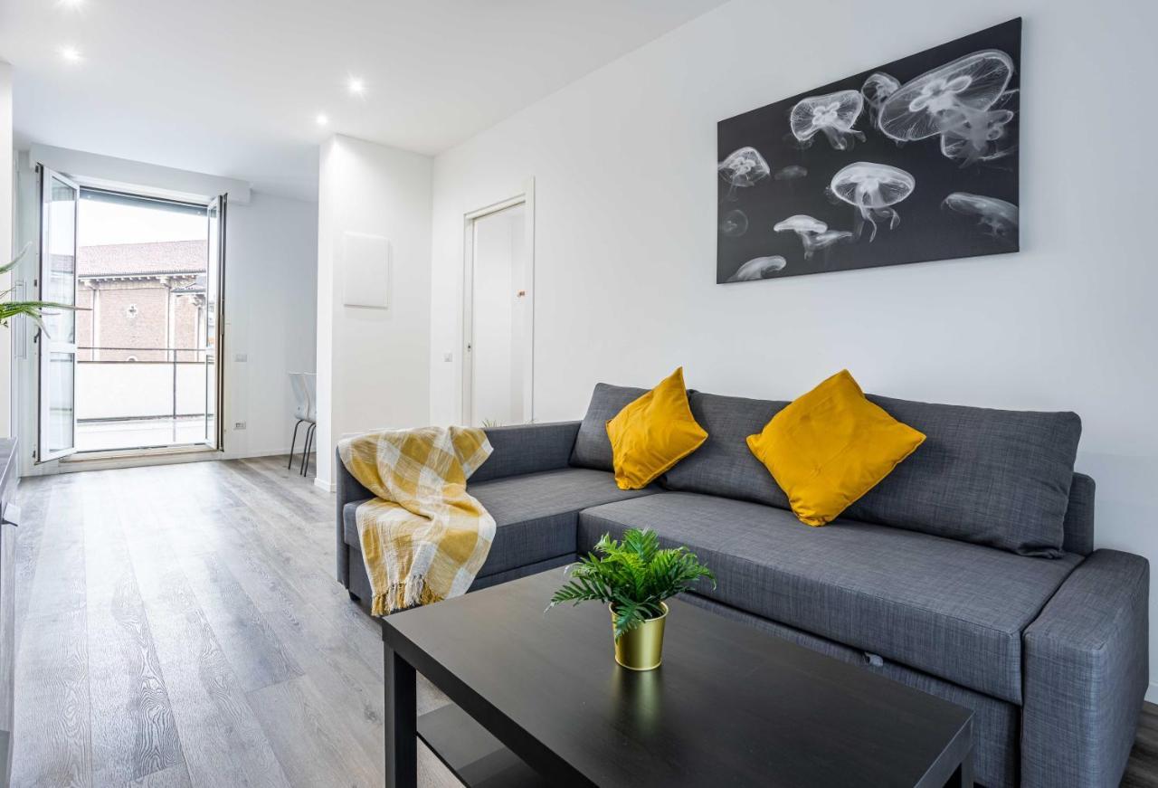 2 Bedrooms Apt With Terrace - Nolo Area Via Varanini Милан Экстерьер фото