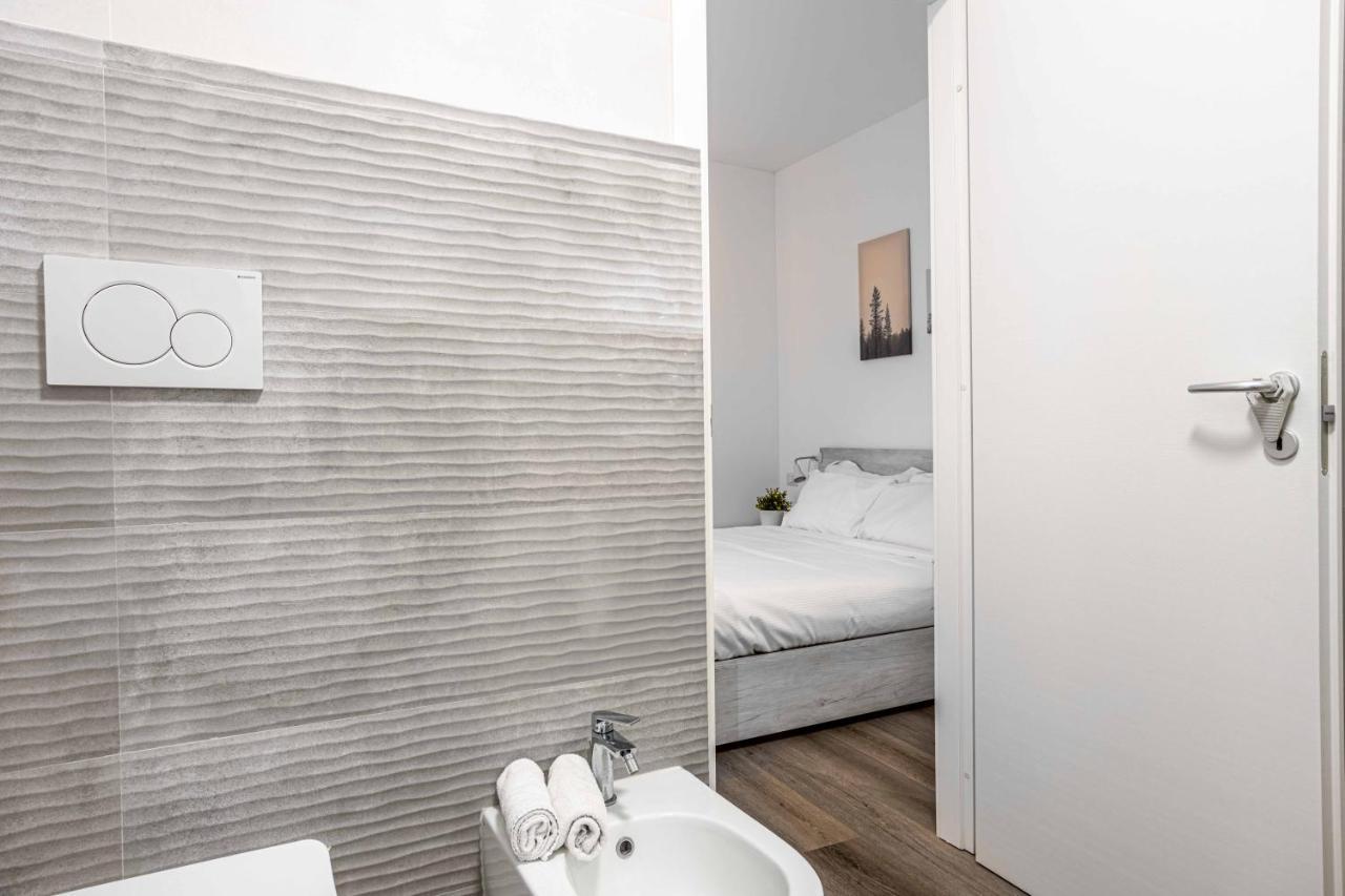 2 Bedrooms Apt With Terrace - Nolo Area Via Varanini Милан Экстерьер фото